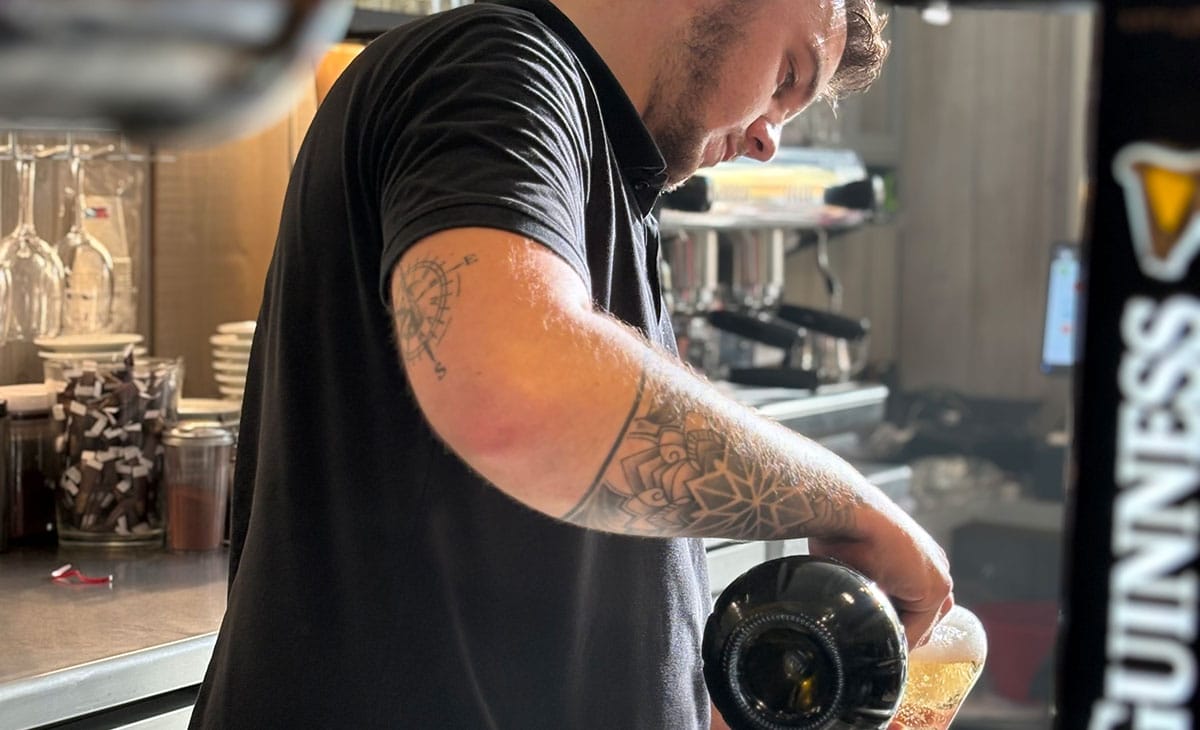 Le Troglo : Bar, Brasserie Cocktails, Bières artisanales locales à Belvès